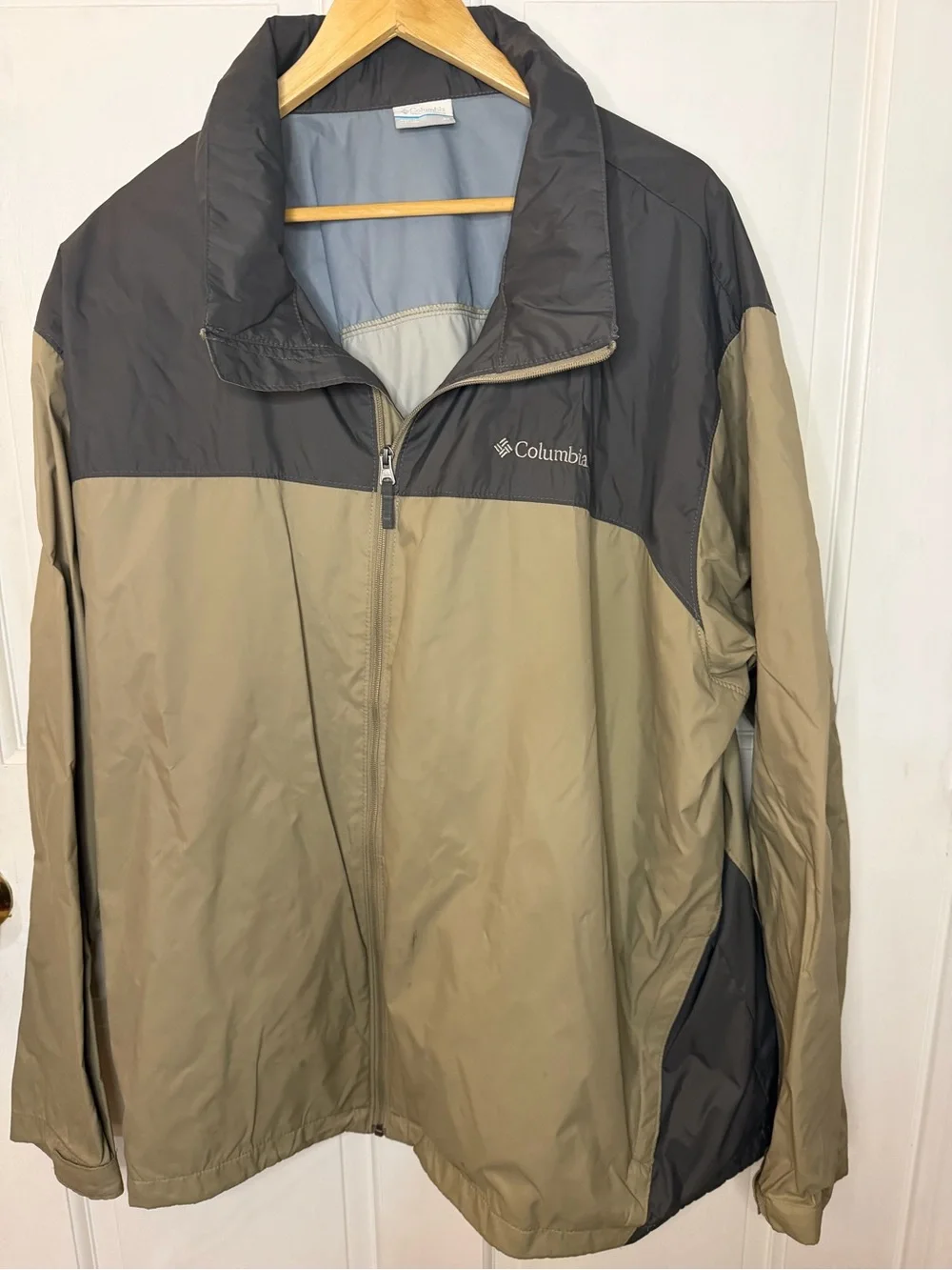Columbia Men's 3X Big & Tall Colorblock Windbreaker Jacket Full Zip Beige/Black